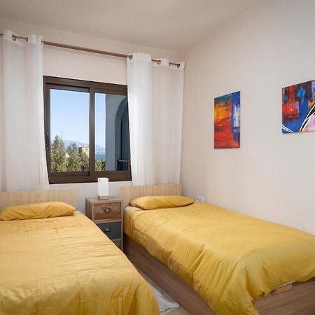 Beach Apartment Marina Duquesa مانيلفا المظهر الخارجي الصورة
