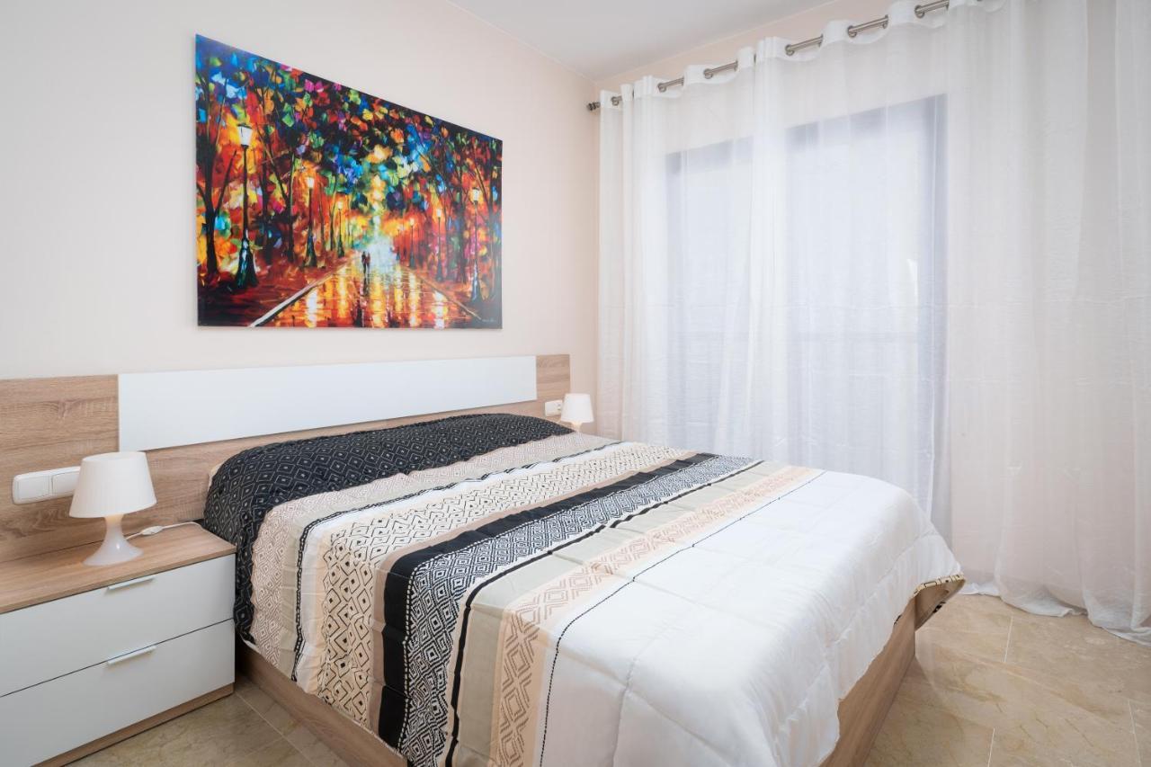 Beach Apartment Marina Duquesa مانيلفا المظهر الخارجي الصورة