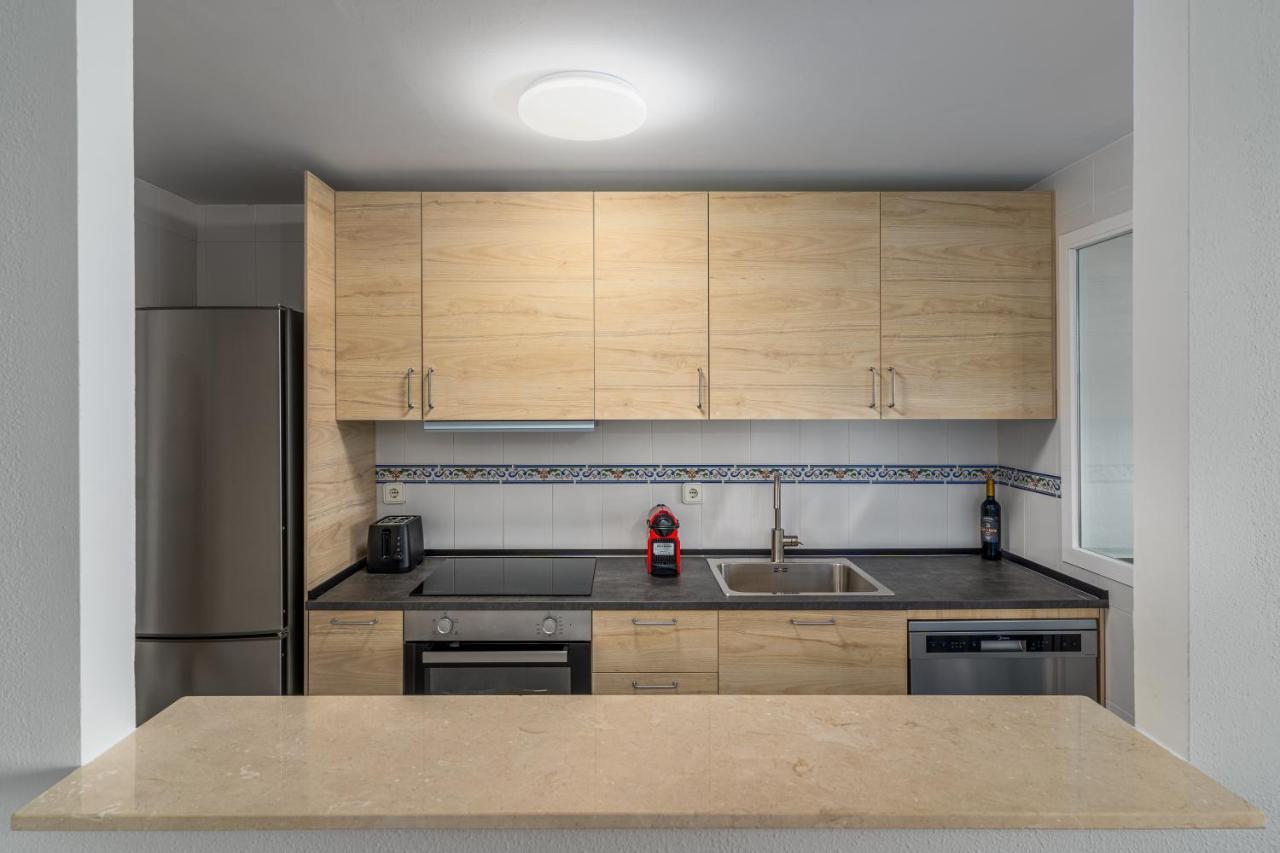 Beach Apartment Marina Duquesa مانيلفا المظهر الخارجي الصورة