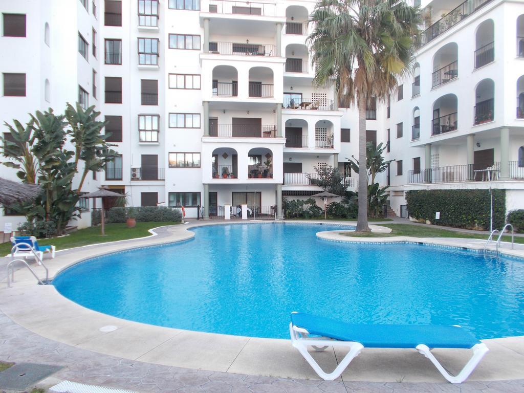 Beach Apartment Marina Duquesa مانيلفا المظهر الخارجي الصورة